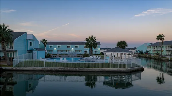 $395,500 | 611 Lauderdale Drive, Unit 611, Rockport, TX 78382