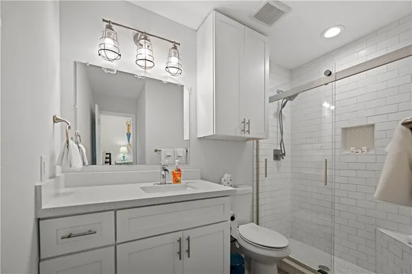 $395,500 | 611 Lauderdale Drive, Unit 611, Rockport, TX 78382