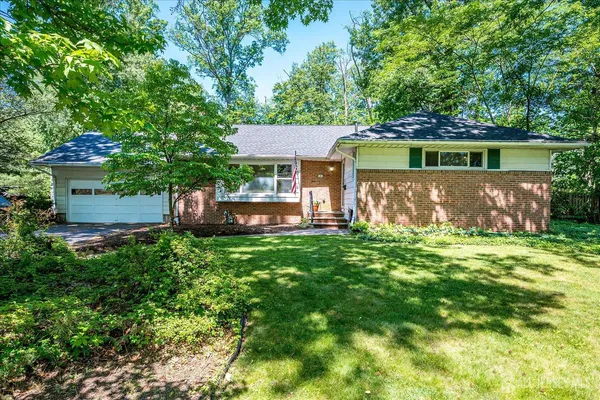 $799,900 | 9 Clive Hills Road, Edison, NJ 08820