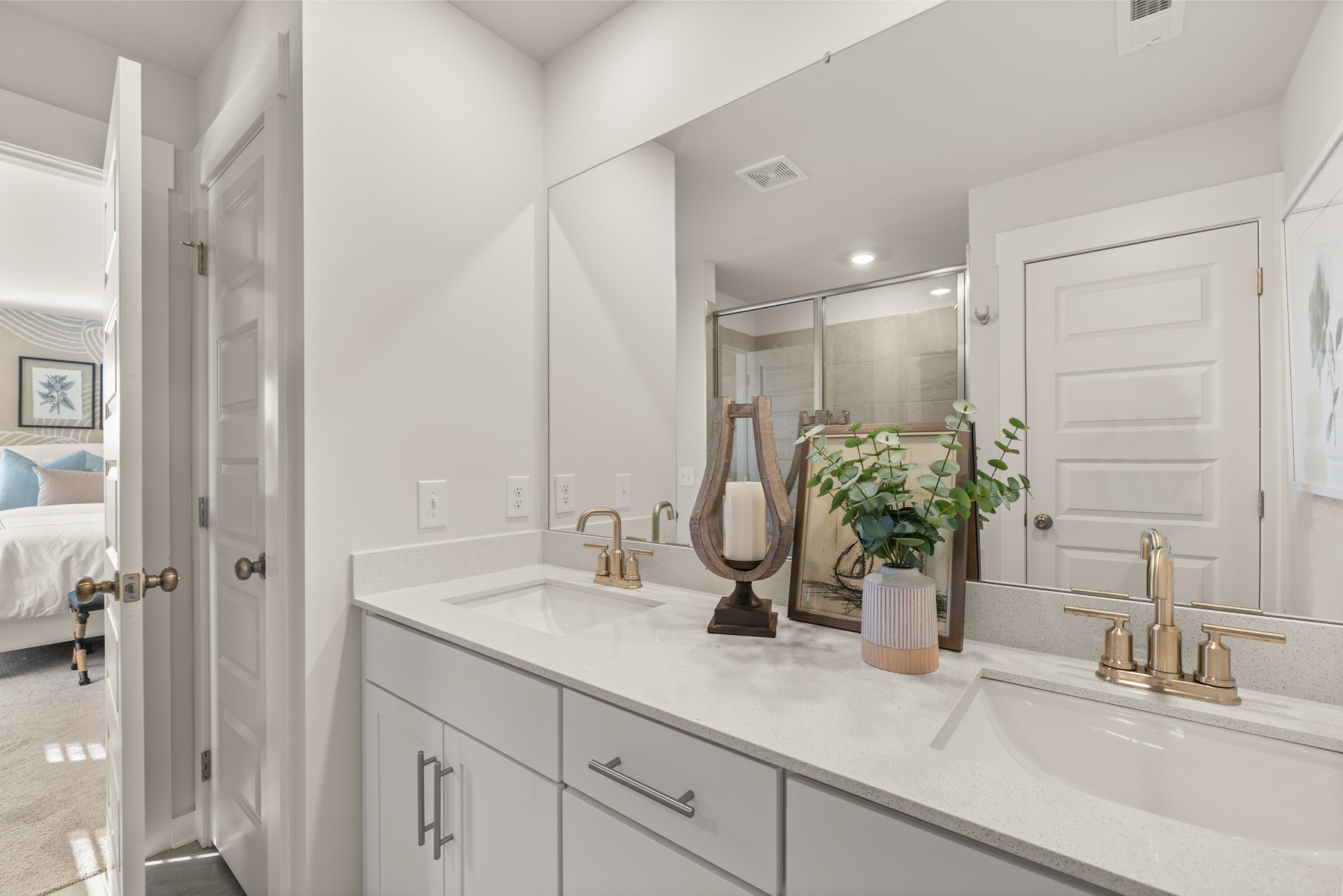 1517 Cherry Tree Lane Mount Juliet, TN 37122 - Photo 34 of 56 a bathroom with a sink and a mirror