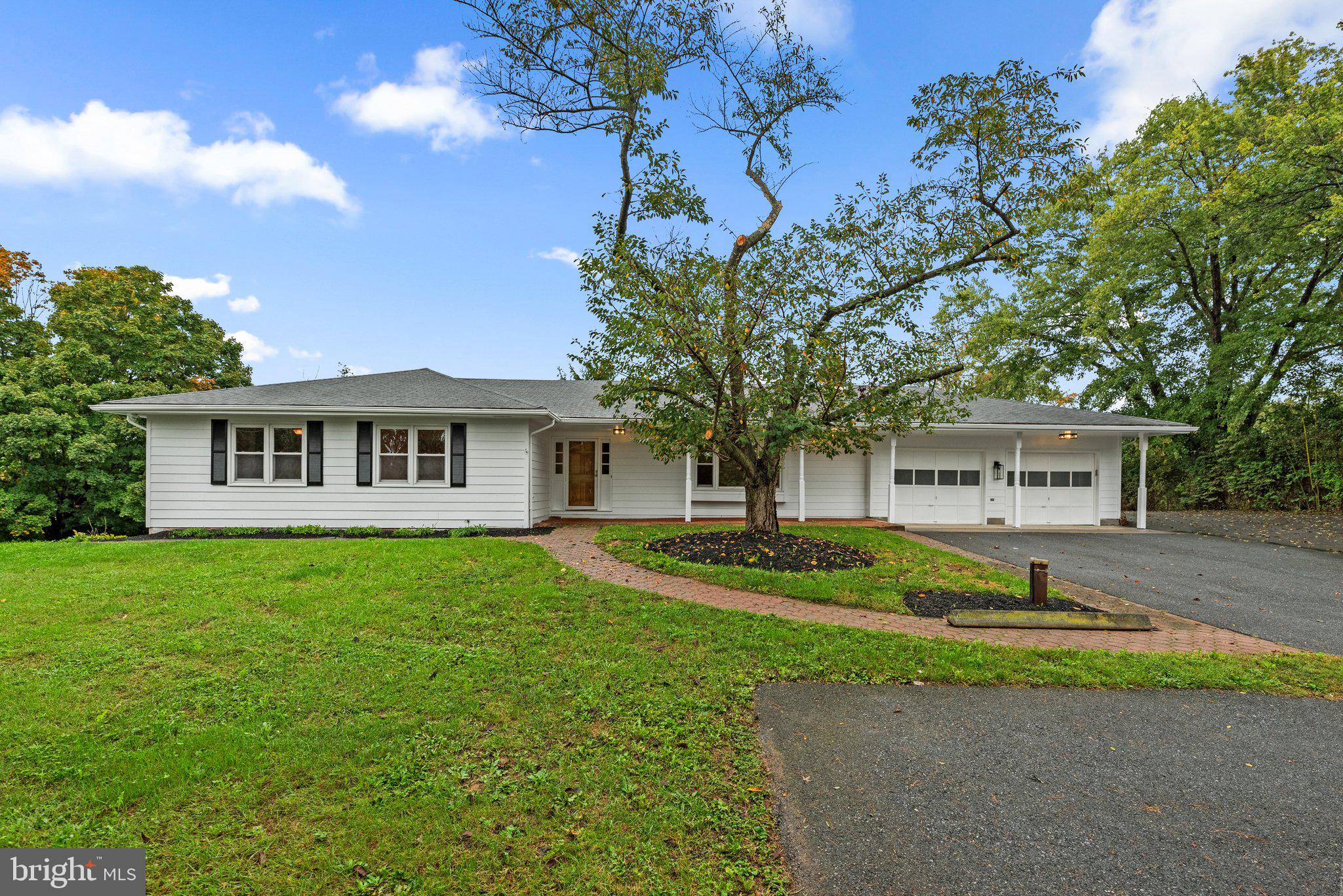 2938 Thurston Road