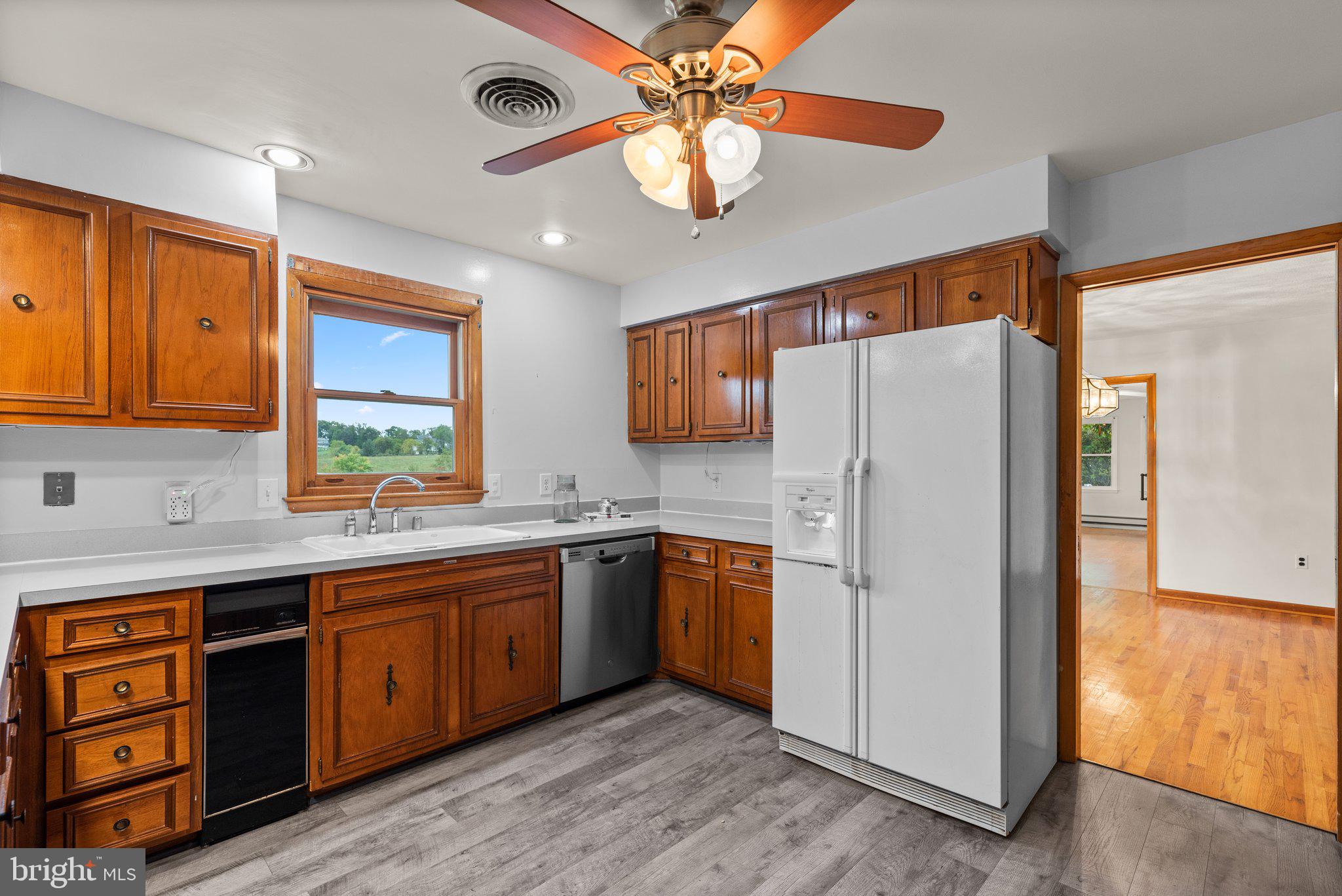 2938 Thurston Road Frederick, MD 21704 - Photo 11 of 44 Kitchen