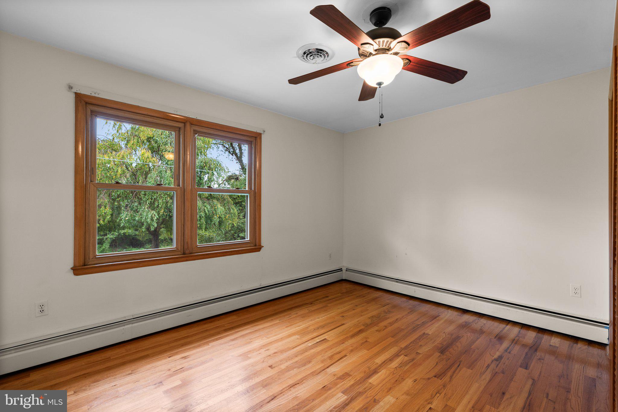 2938 Thurston Road Frederick, MD 21704 - Photo 23 of 44 3rd Bedroom