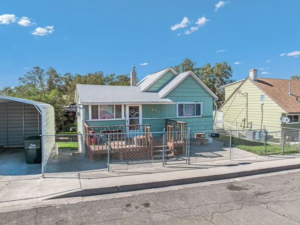 $300,000 | 671 Ouderkirk Street, Elko, NV 89801