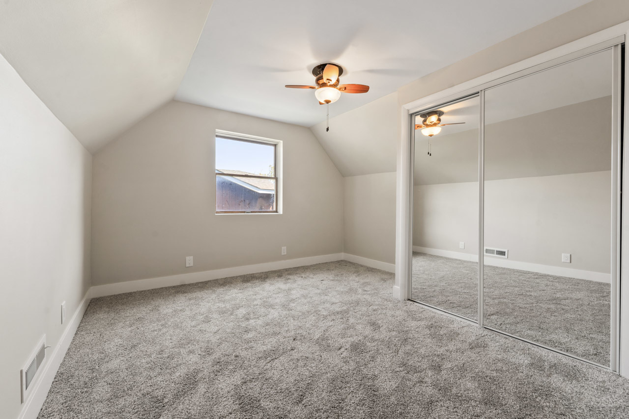 1702 West Algonquin Road Lake In The Hills, IL 60156 - Photo 12 of 29