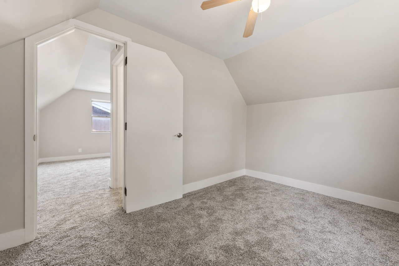 1702 West Algonquin Road Lake In The Hills, IL 60156 - Photo 15 of 29