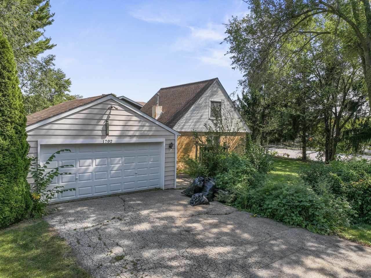 1702 West Algonquin Road Lake In The Hills, IL 60156 - Photo 17 of 29