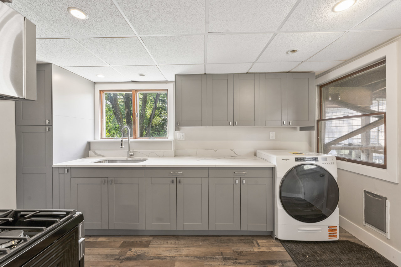 1702 West Algonquin Road Lake In The Hills, IL 60156 - Photo 6 of 29