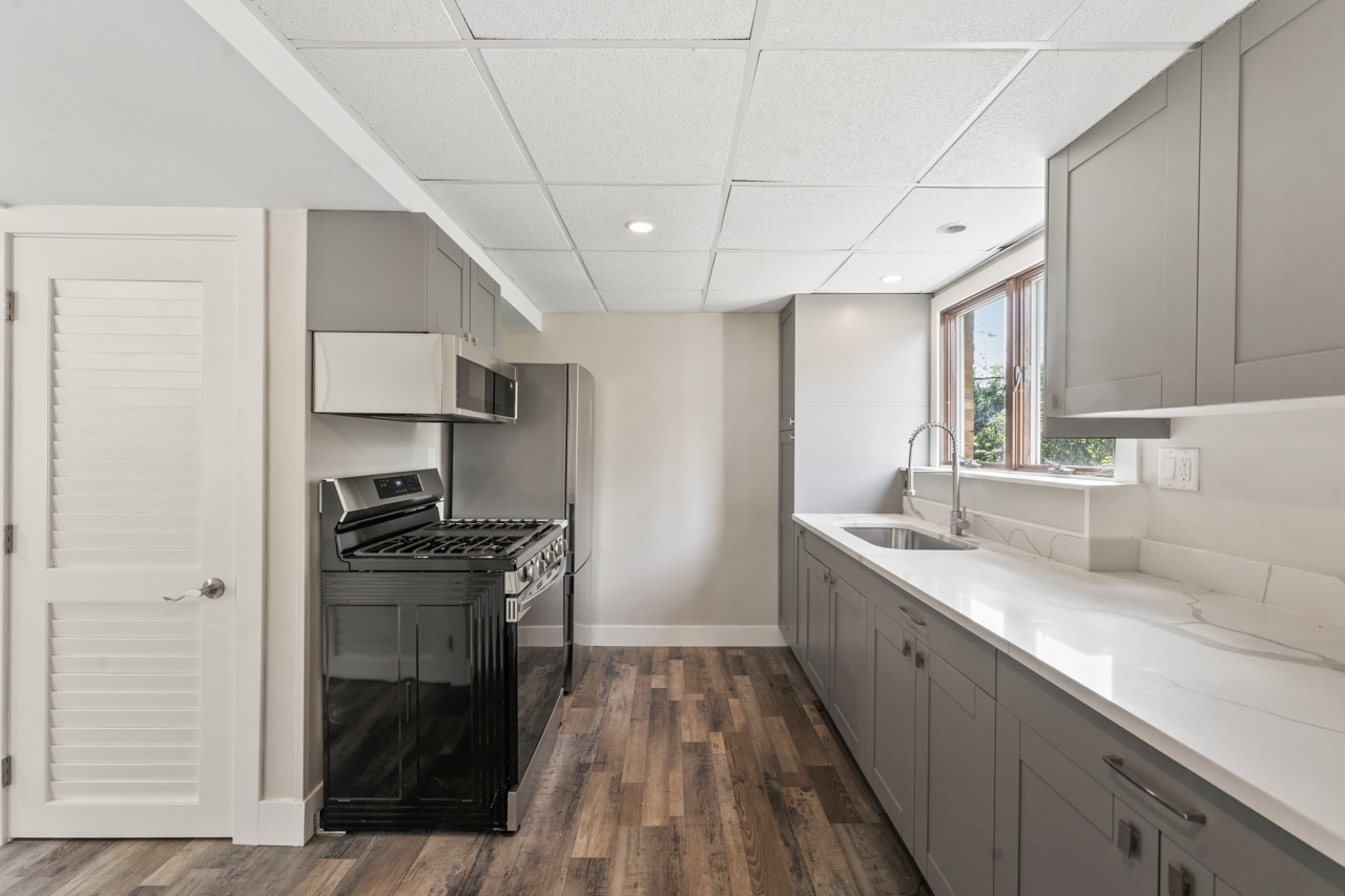 1702 West Algonquin Road Lake In The Hills, IL 60156 - Photo 8 of 29