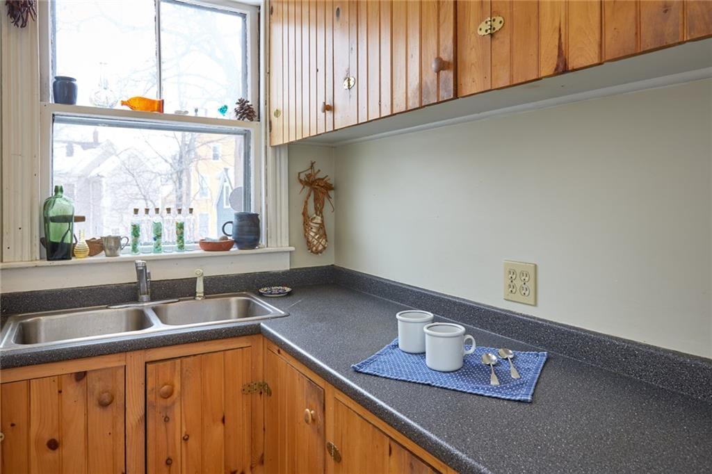 47 Spruce Street Portland, ME 04102 - Photo 9 of 35 Photo