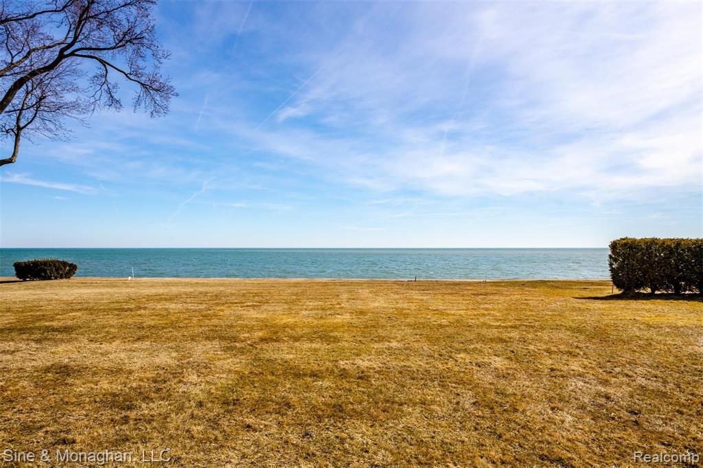 1020 Lake Shore Road Grosse Pointe Shores, MI 48236 - Photo 9 of 94