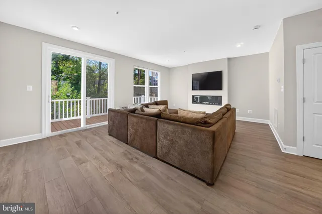 $630,000 | 3507 Stella Blue Drive, Hyattsville, MD 20782