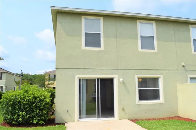 $2,150 | 521 Cresting Oak Circle, Unit 76, Orlando, FL 32824