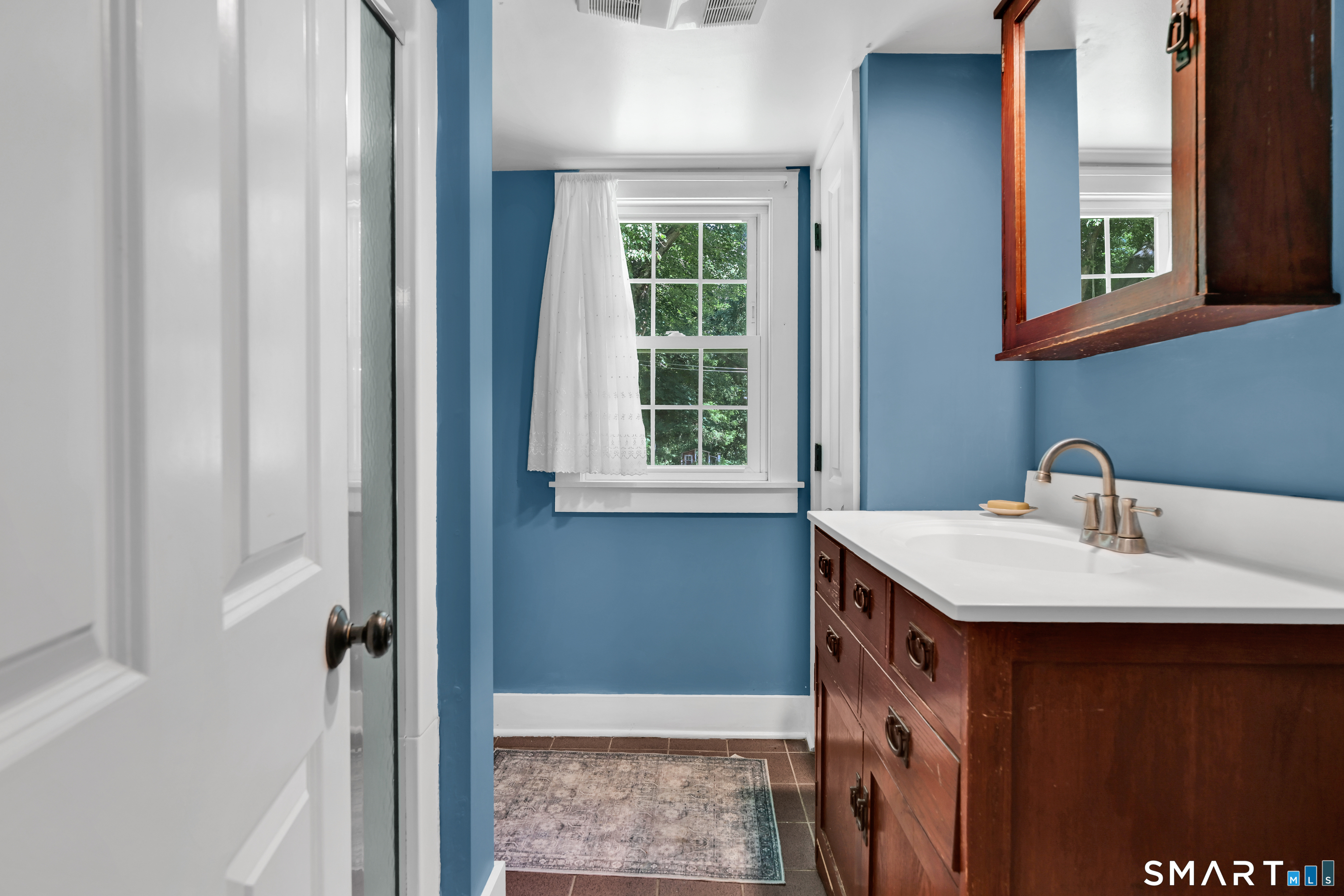 463 Pearl Lake Road Waterbury, CT 06706 - Photo 28 of 37 Gallery Image 28