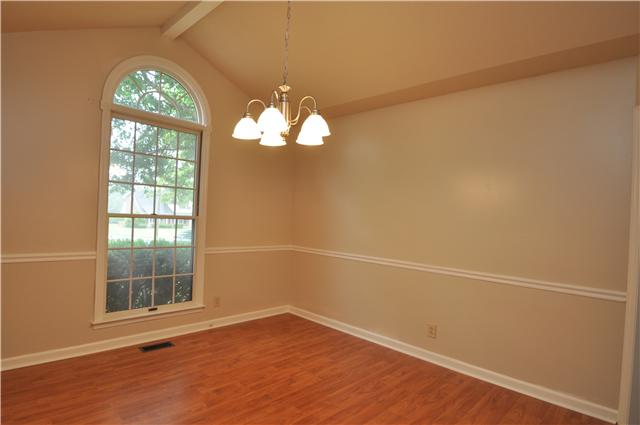418 Breckinridge Road Clarksville, TN 37042 - Photo 8 of 15 Gallery Image 8