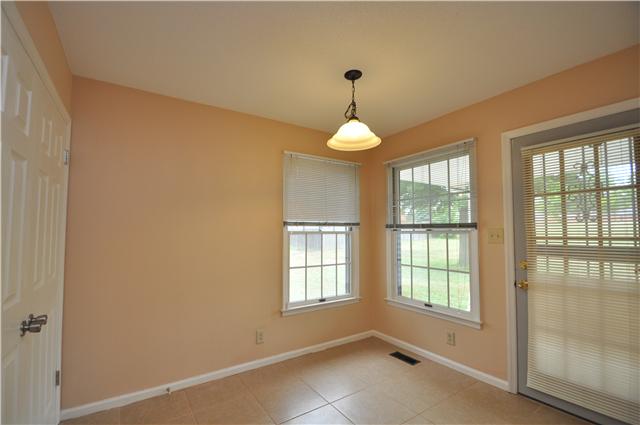 418 Breckinridge Road Clarksville, TN 37042 - Photo 10 of 15 Gallery Image 10