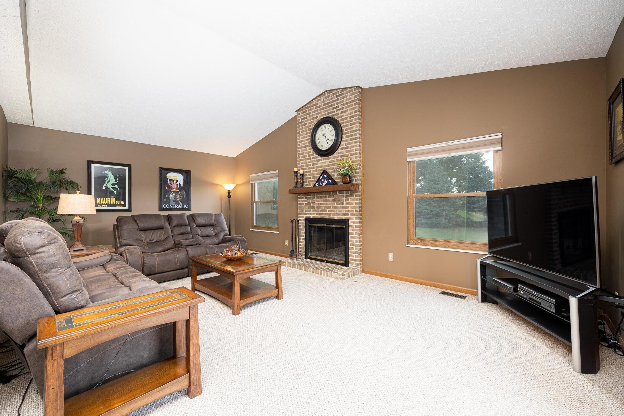 1573 Raspberry Court Columbus, OH 43204 - Photo 25 of 68 1573 Raspberry Ct 025