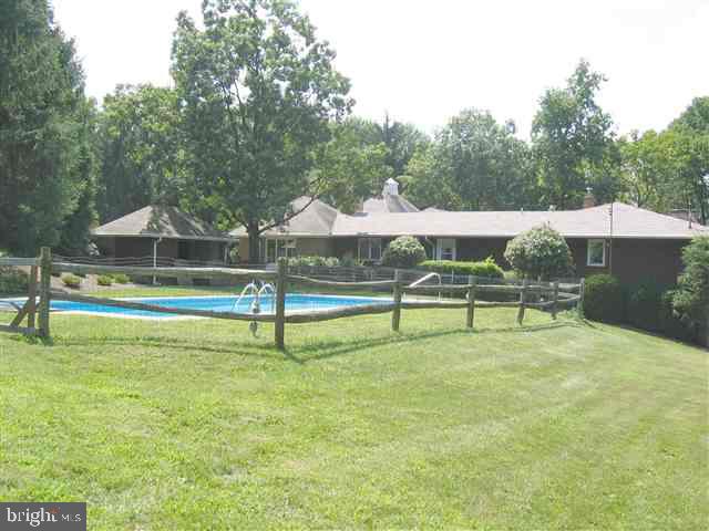 237 North Middlesex Road Carlisle, PA 17013 - Photo 14 of 22 Gallery Image 14
