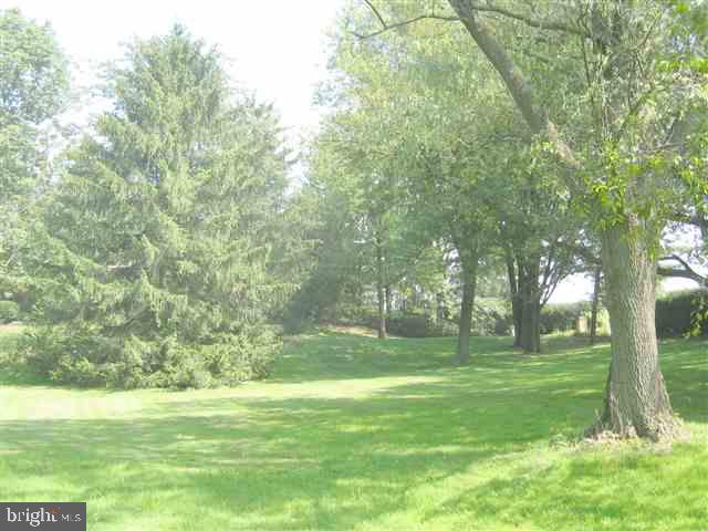 237 North Middlesex Road Carlisle, PA 17013 - Photo 16 of 22 Gallery Image 16