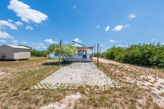 $279,000 | 121 Hillside View Drive, Sandia, TX 78383