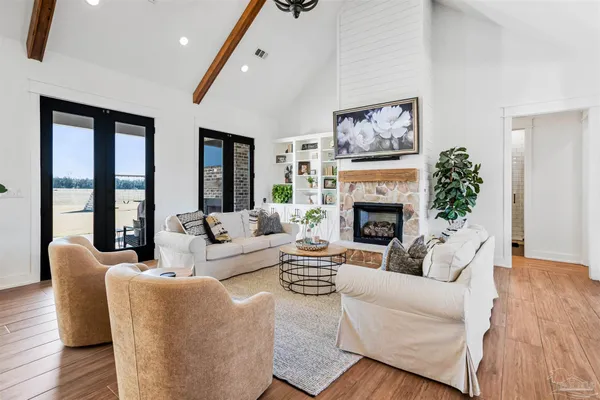 $1,090,000 | 4900 Highway 95A North, Molino, FL 32577