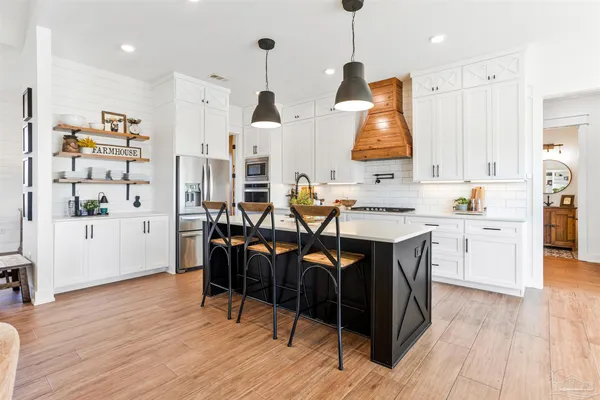 $1,090,000 | 4900 Highway 95A North, Molino, FL 32577