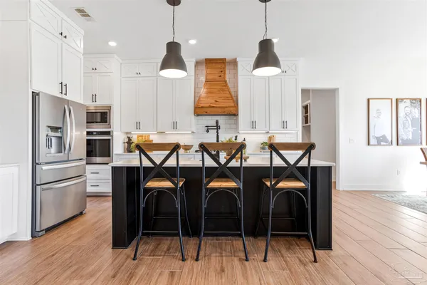 $1,090,000 | 4900 Highway 95A North, Molino, FL 32577