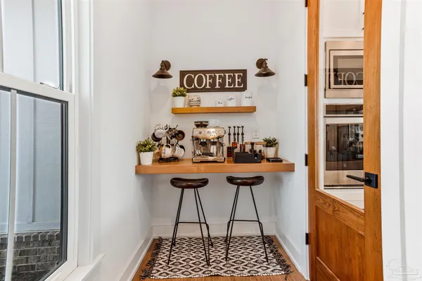 $1,090,000 | 4900 Highway 95A North, Molino, FL 32577