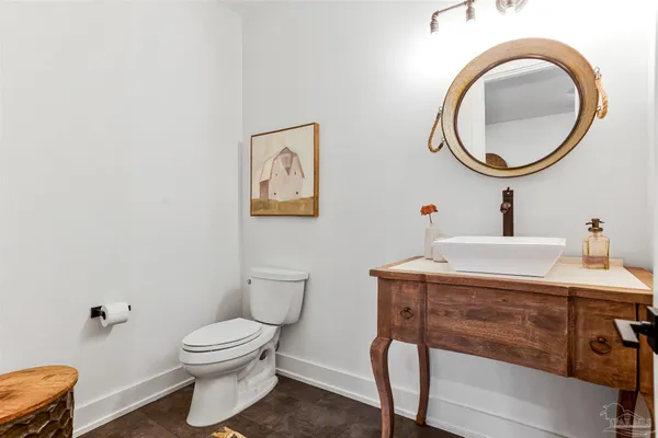 $1,090,000 | 4900 Highway 95A North, Molino, FL 32577