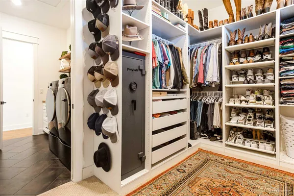 $1,090,000 | 4900 Highway 95A North, Molino, FL 32577