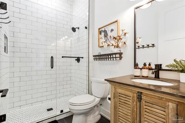 $1,090,000 | 4900 Highway 95A North, Molino, FL 32577