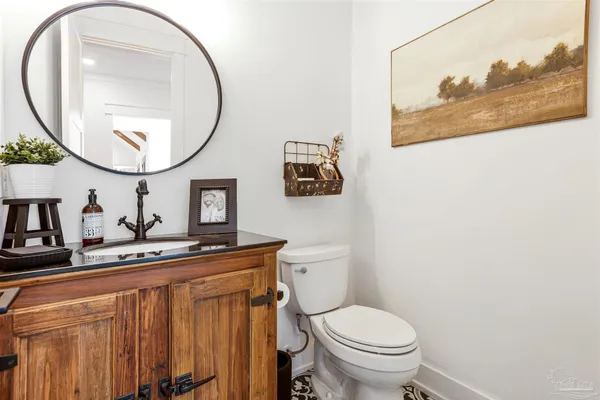 $1,090,000 | 4900 Highway 95A North, Molino, FL 32577