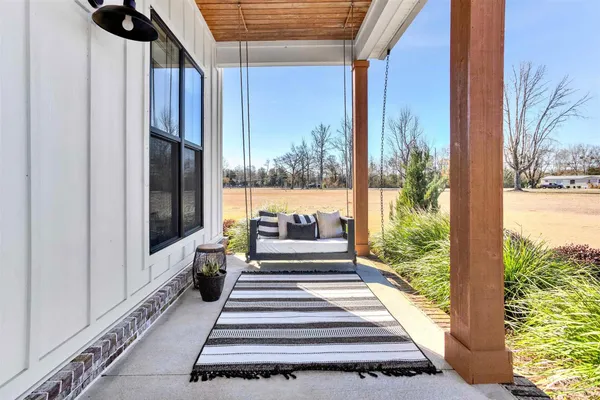 $1,090,000 | 4900 Highway 95A North, Molino, FL 32577