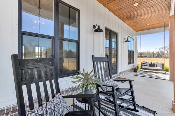 $1,090,000 | 4900 Highway 95A North, Molino, FL 32577