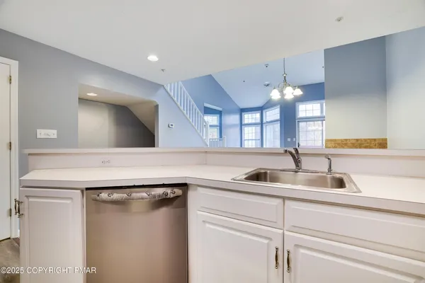 $2,100 | 305 Inverness Drive, East Stroudsburg, PA 18302