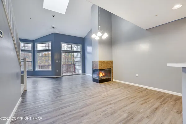 $2,100 | 305 Inverness Drive, East Stroudsburg, PA 18302