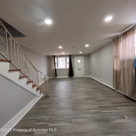 $1,250 | 37 Hickory Street, Wilkes Barre, PA 18702