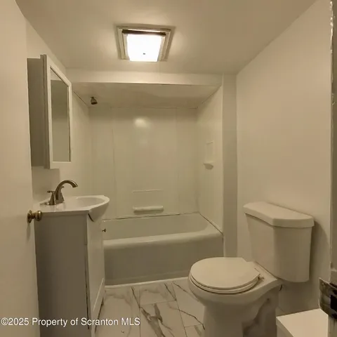 $1,250 | 37 Hickory Street, Wilkes Barre, PA 18702