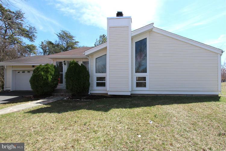 114 Magnolia Road Sterling, VA 20164 - Photo 1 of 1 Exterior (Front)