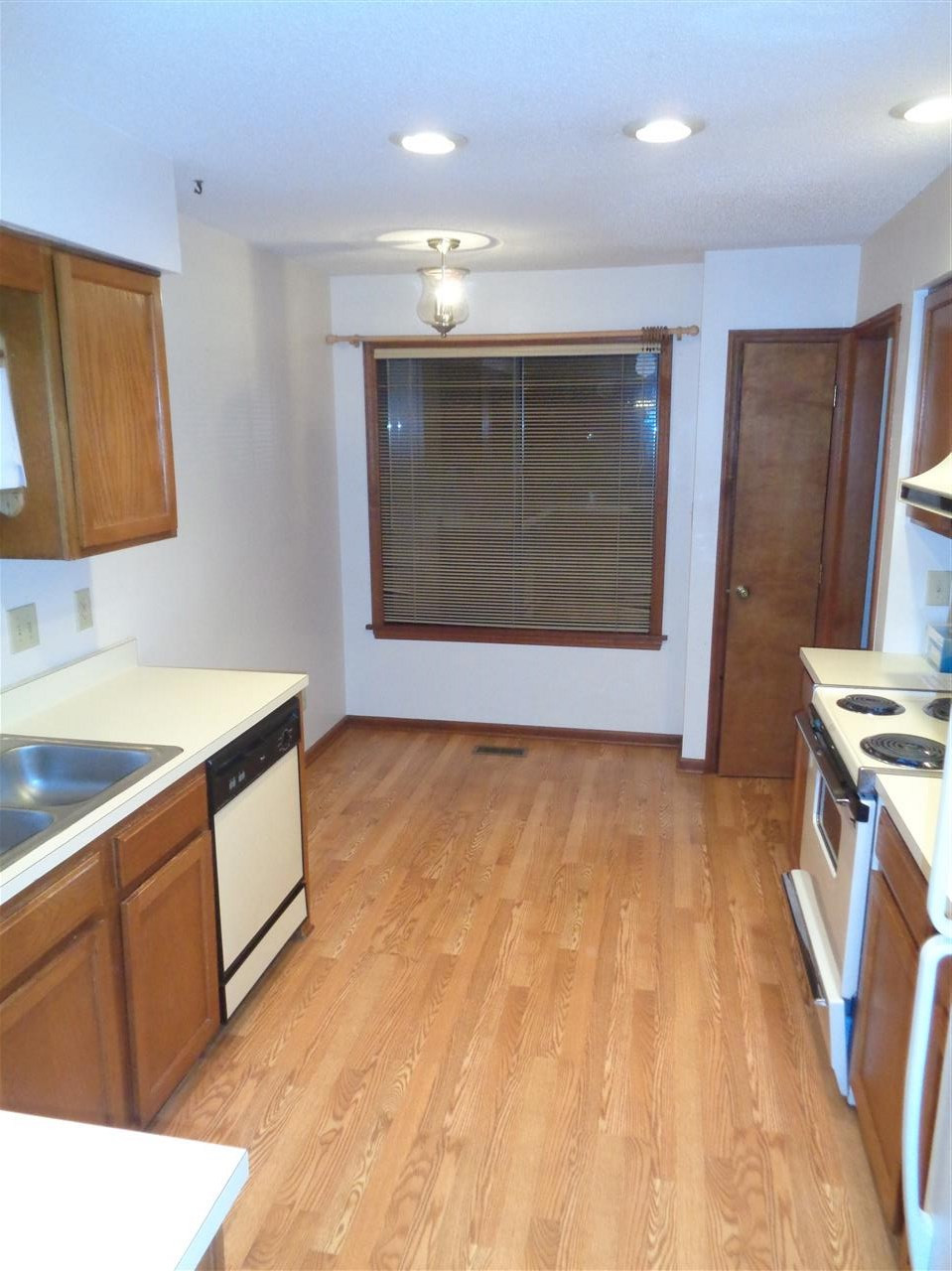 5912 Carmel Lane Raleigh, NC 27609 - Photo 12 of 19 Photo 12