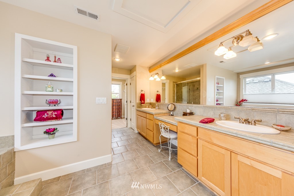 1134 North 27th Place Renton, WA 98056 - Photo 15 of 25 Gallery Image 15