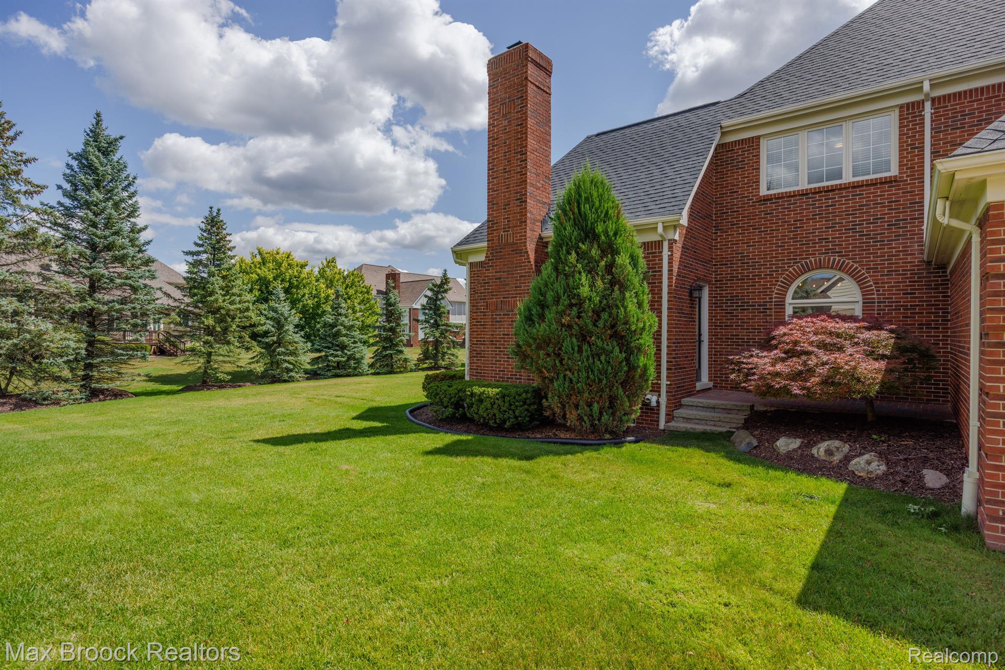 5744 Kirkridge Trail Rochester, MI 48306 - Photo 54 of 60 Gallery Image 54