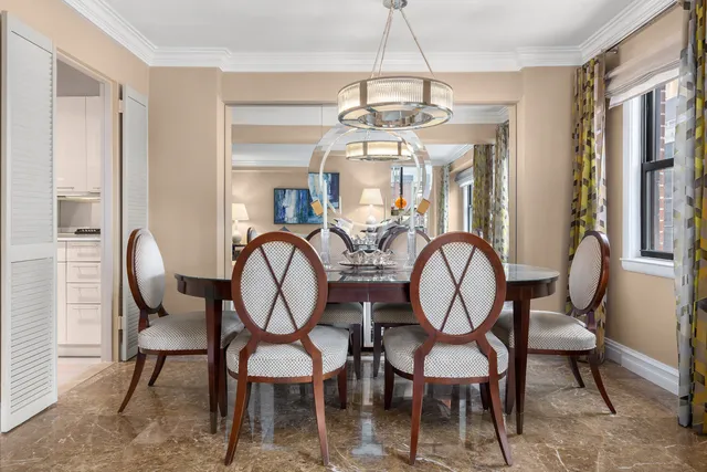 $1,495,000 | 220 East 67th Street, Unit 11G | Lenox Hill