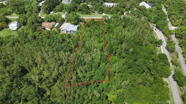 $365,000 | 1784 Southwest St Andrews Drive, Palm City, FL 34990