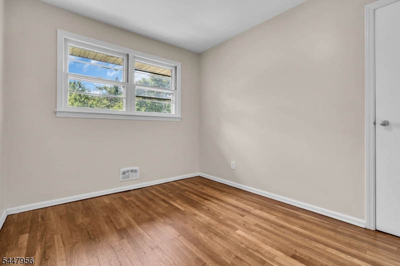 757 River Road Rahway, NJ 07065 - Photo 17 of 27