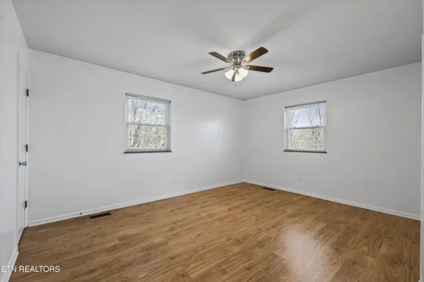 $330,000 | 109 Westwood Drive, Clinton, TN 37716