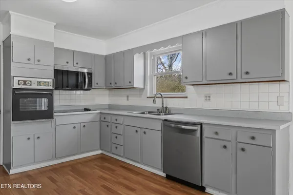 $330,000 | 109 Westwood Drive, Clinton, TN 37716