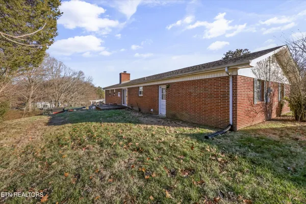 $330,000 | 109 Westwood Drive, Clinton, TN 37716