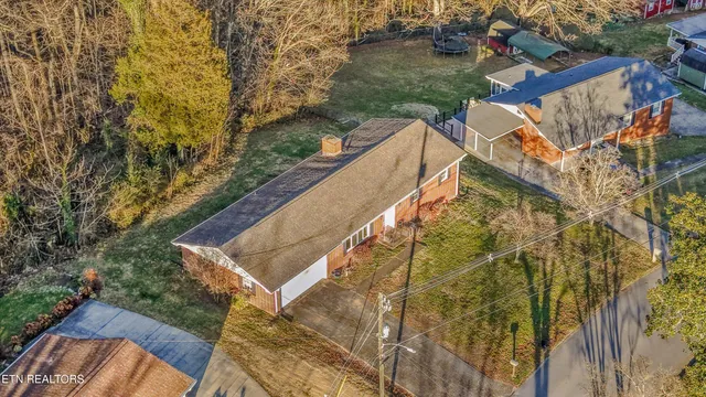 $350,000 | 109 Westwood Drive, Clinton, TN 37716