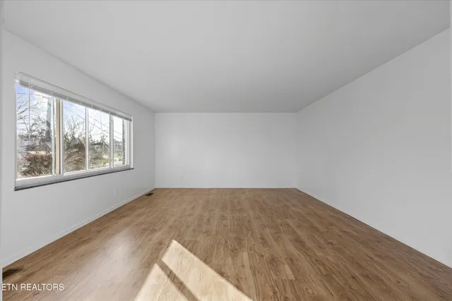 $350,000 | 109 Westwood Drive, Clinton, TN 37716